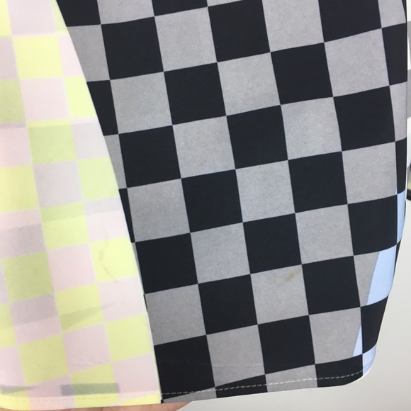 TROSMAN abstract checkerboard skater skirt SZ 2 - Picture 7 of 8